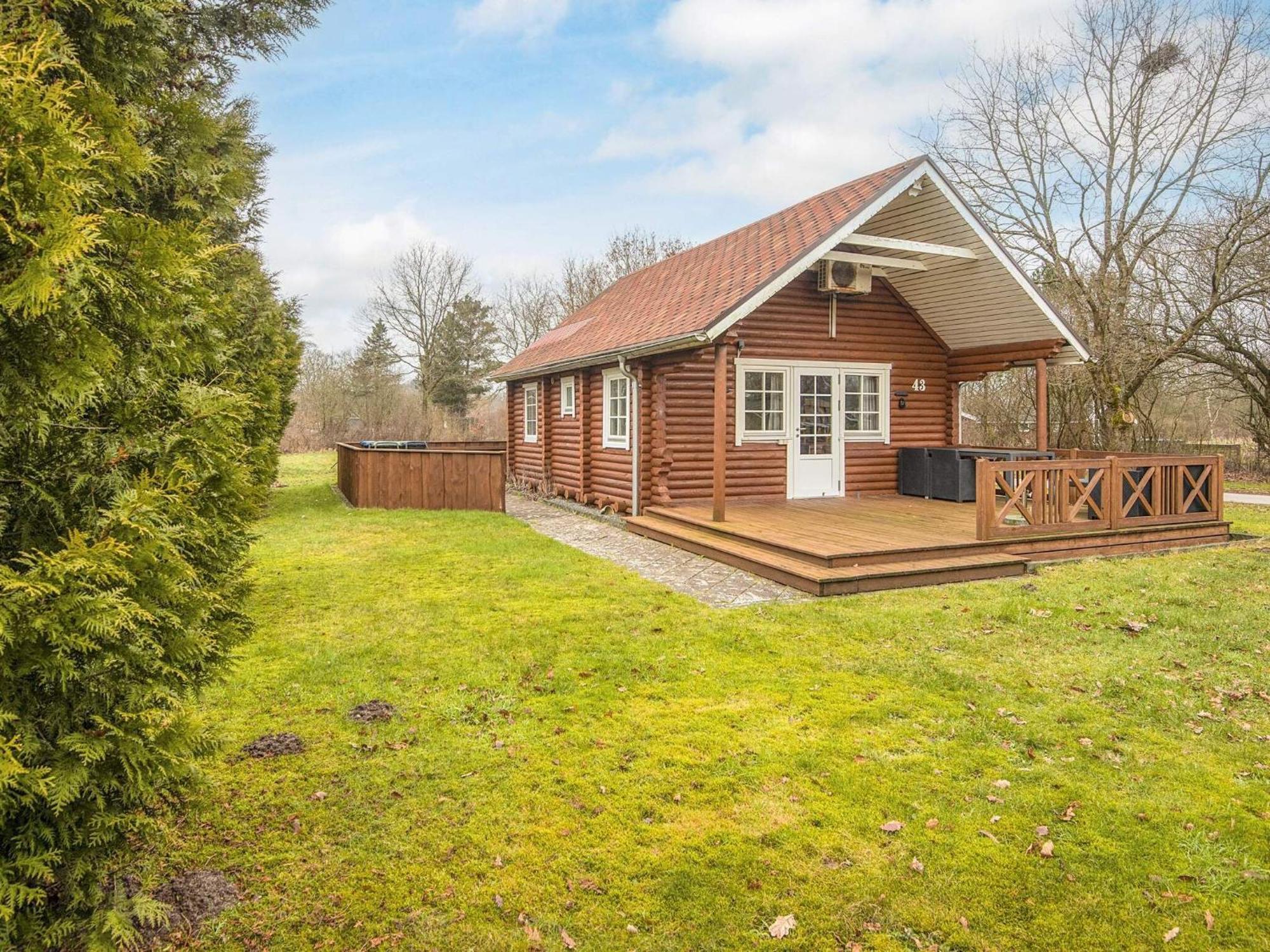 6 Person Holiday Home In Hovborg Bagian luar foto